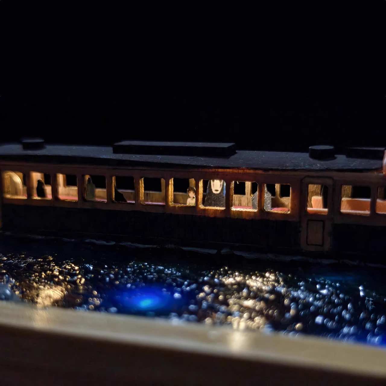 Artisan 3D Miniature Scenes - Water Train - eulique shop