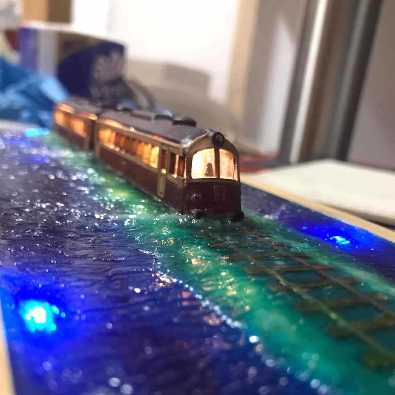Artisan 3D Miniature Scenes - Water Train - eulique shop