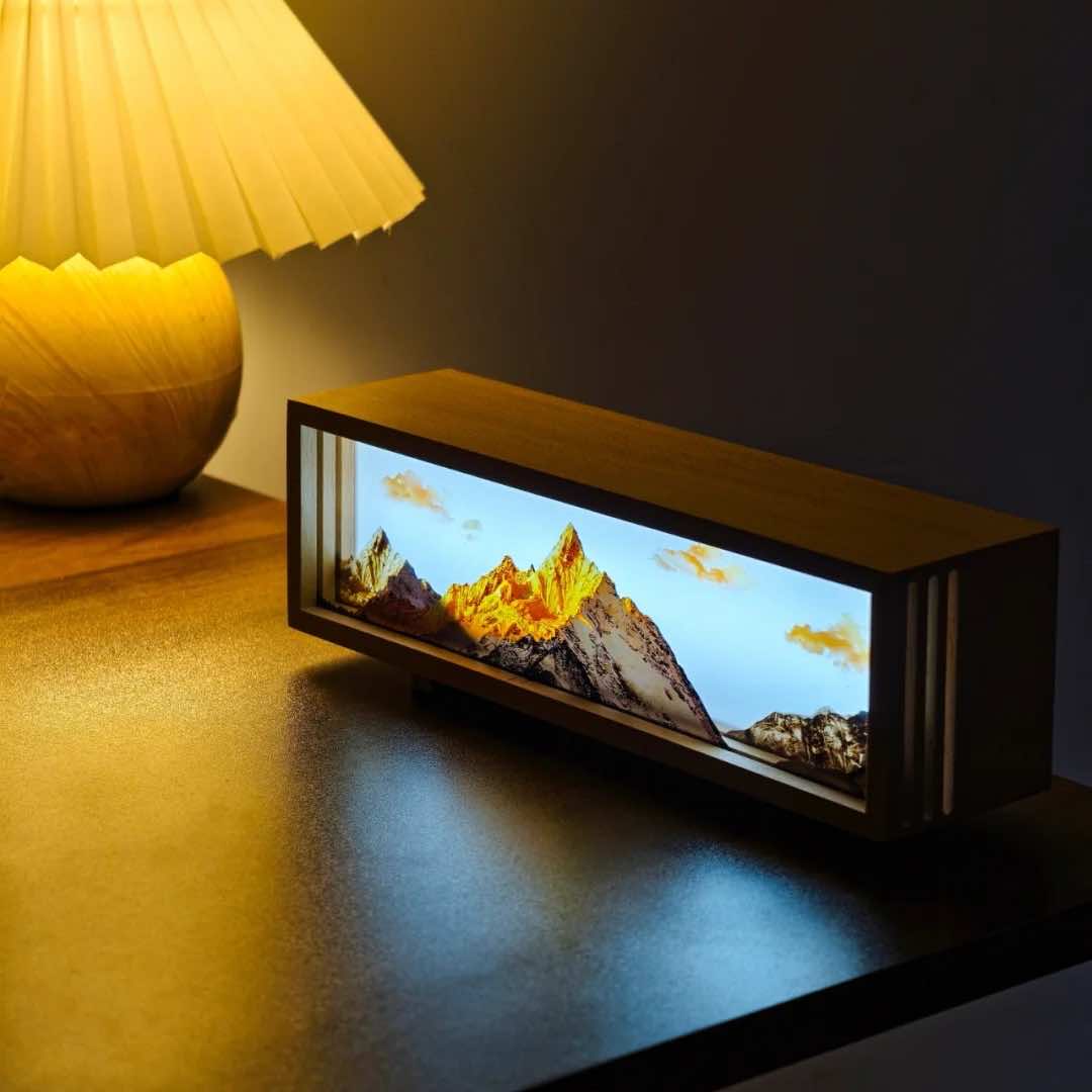 GlowBox - Golden Peak
